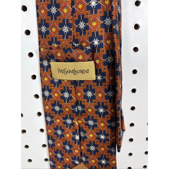 Yves Saint Laurent tie - Picture 10 of 10